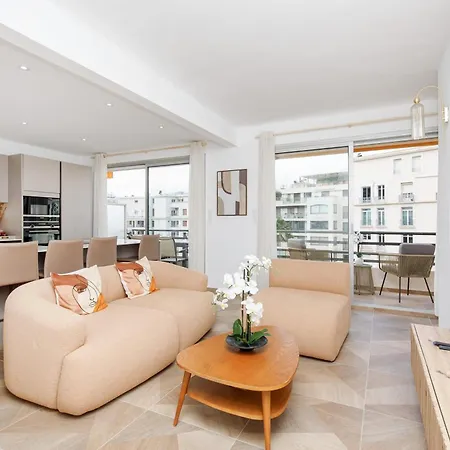 Appartement Carlton Area Lux 2 Beds 2 Baths *