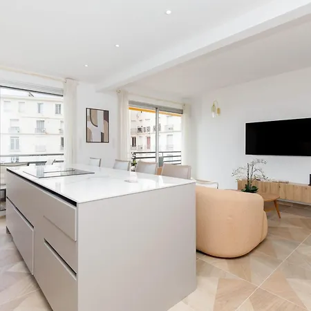 Carlton Area Lux 2 Beds 2 Baths Apartament Cannes