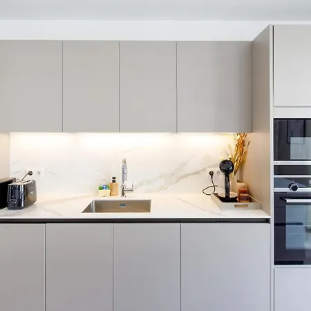 Carlton Area Lux 2 Beds 2 Baths * Cannes